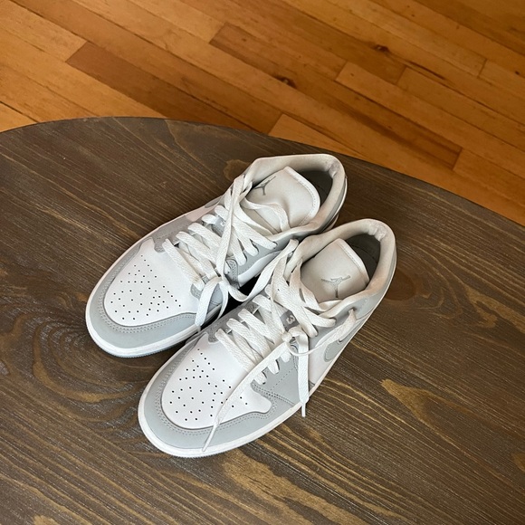 Jordan Shoes - Women’s Jordan 1 Low ‘White Wolf Grey’